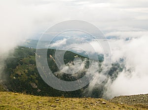 SnÃâºÃÂ¾ka - View at cloudy mountains photo
